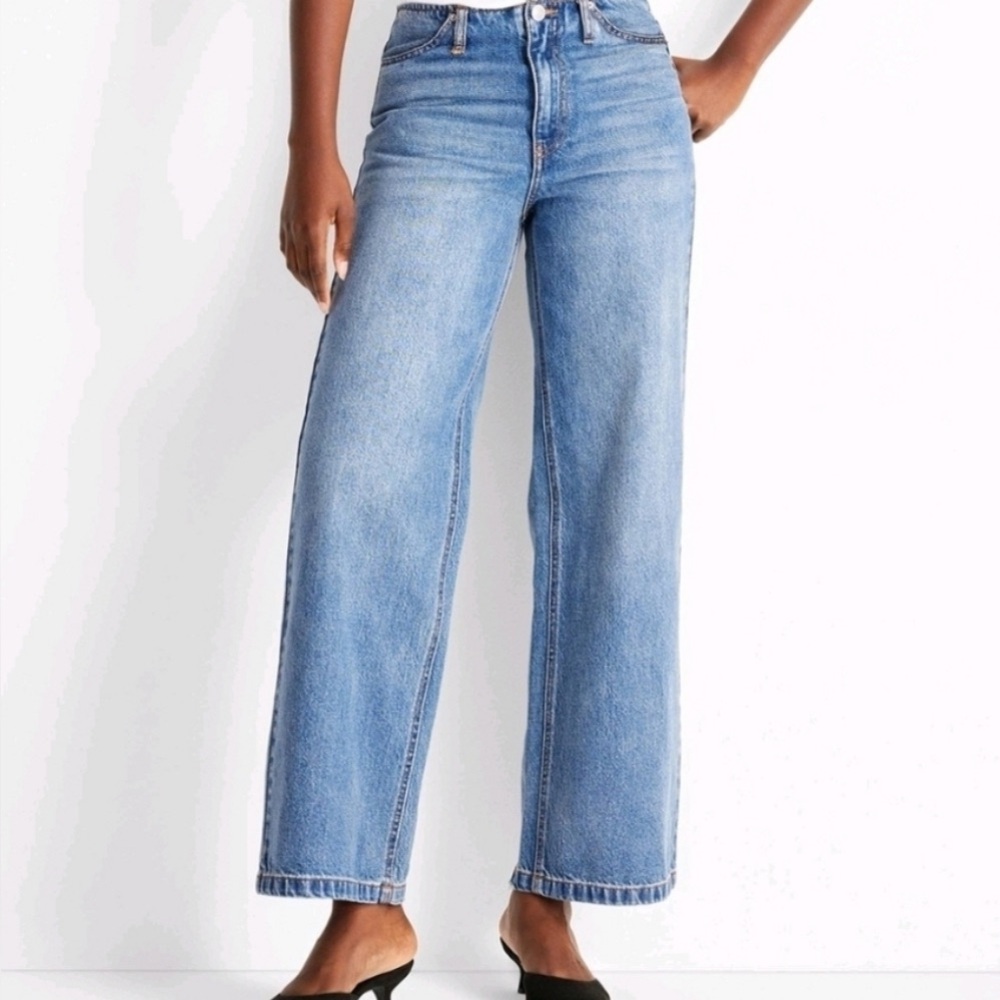 Future Collective Mid-Rise Wide Leg Jeans - Medium Wash